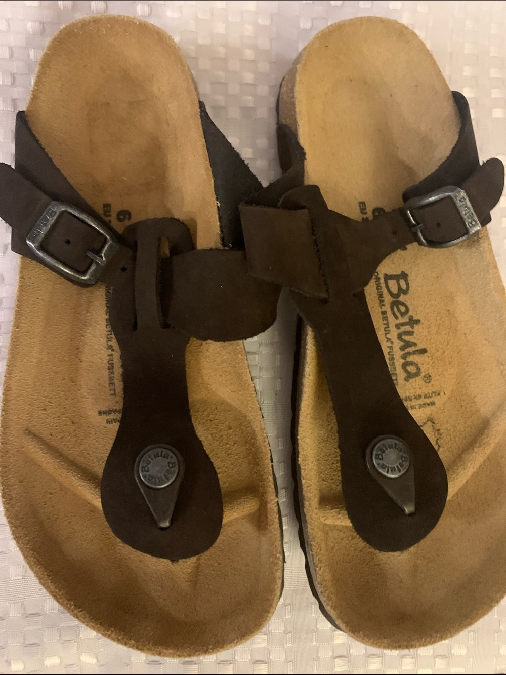 Betula Gizeh sandals by Birkenstock, Brown leather women’s sandals; size 6.